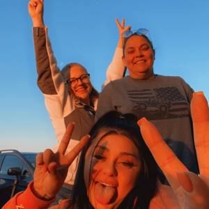 Meet your Posher, Madelyn